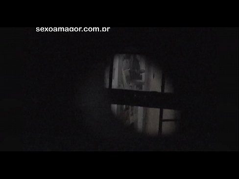 ❤️ Blondie ezkutuan grabatzen du auzoko voyeur batek adreilu hutsen atzean ezkutatuta ❌ Porno %eu.seecamsus.topan ❌