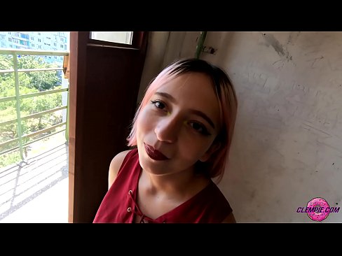 ❤️ Ikasle sentsuak arrotz bat zurrupatzen du kanpoaldean - Cum On His Face ❌ Porno %eu.seecamsus.topan ❌